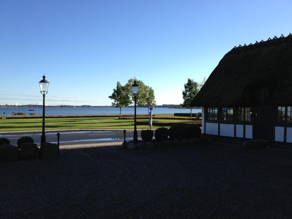 Munkebo Kro & Hotel Exterior photo